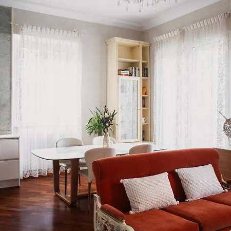 Apartment Bellevue Rosselli Como